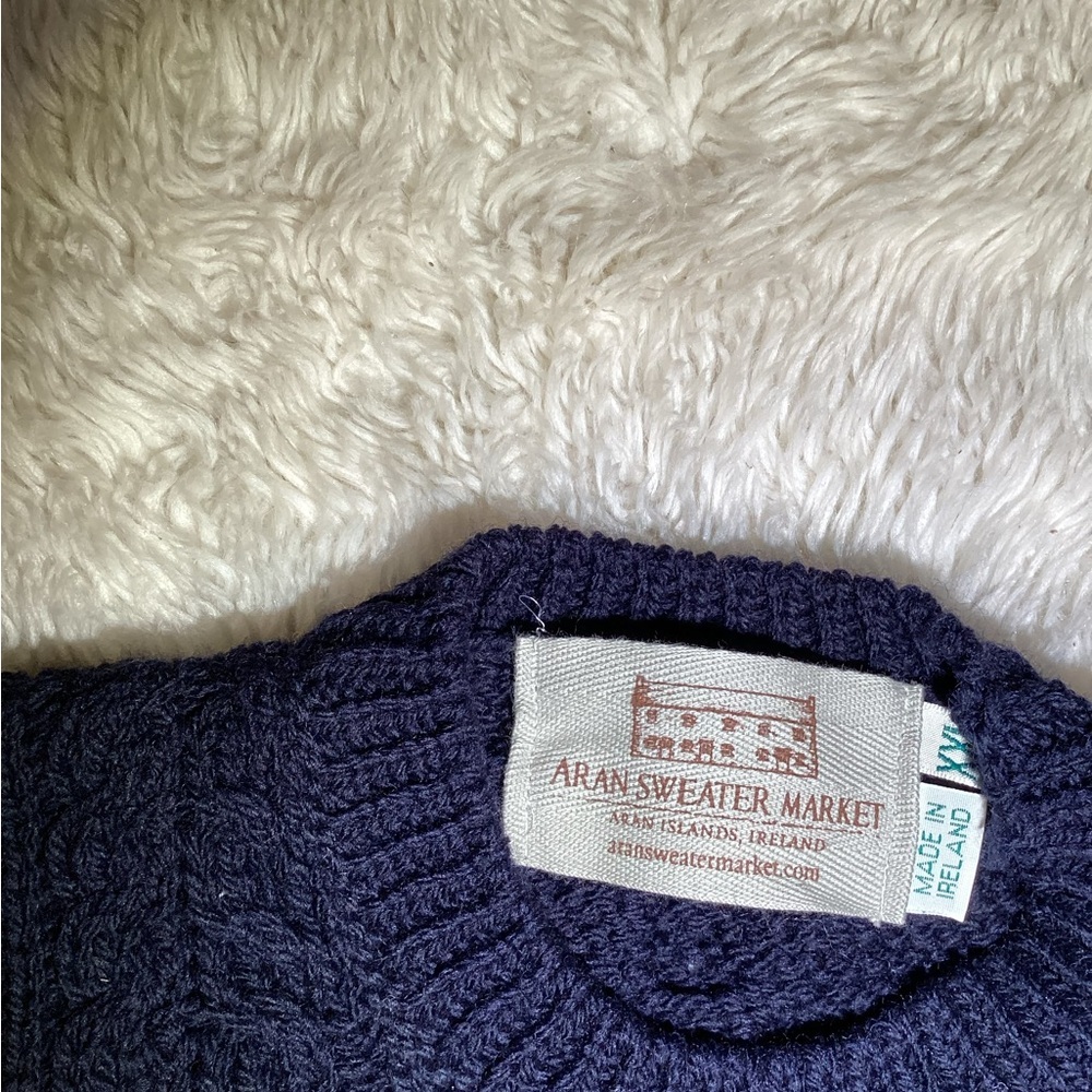 Aran Navy Blue Cable Knit with Green Shamrock Design Sweater size XXL - Picture 10 of 11